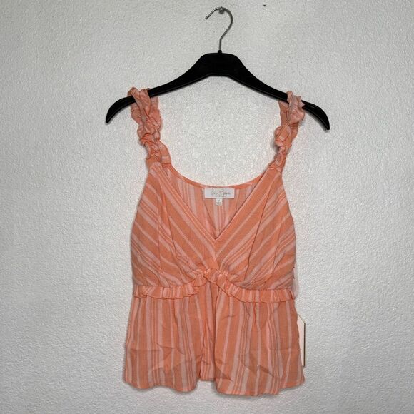 NWT Woman’s Love And Piece Tank Top Size M - Picture 1 of 4